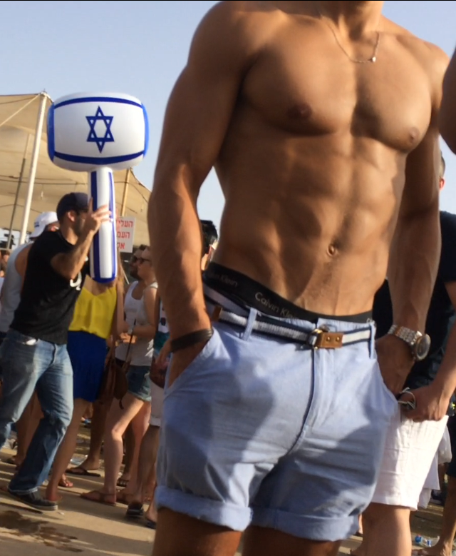 Tel Aviv Pride • Männer, Muskeln, Körperkult